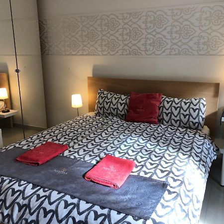 Mandula Apartman Cegled Exterior photo