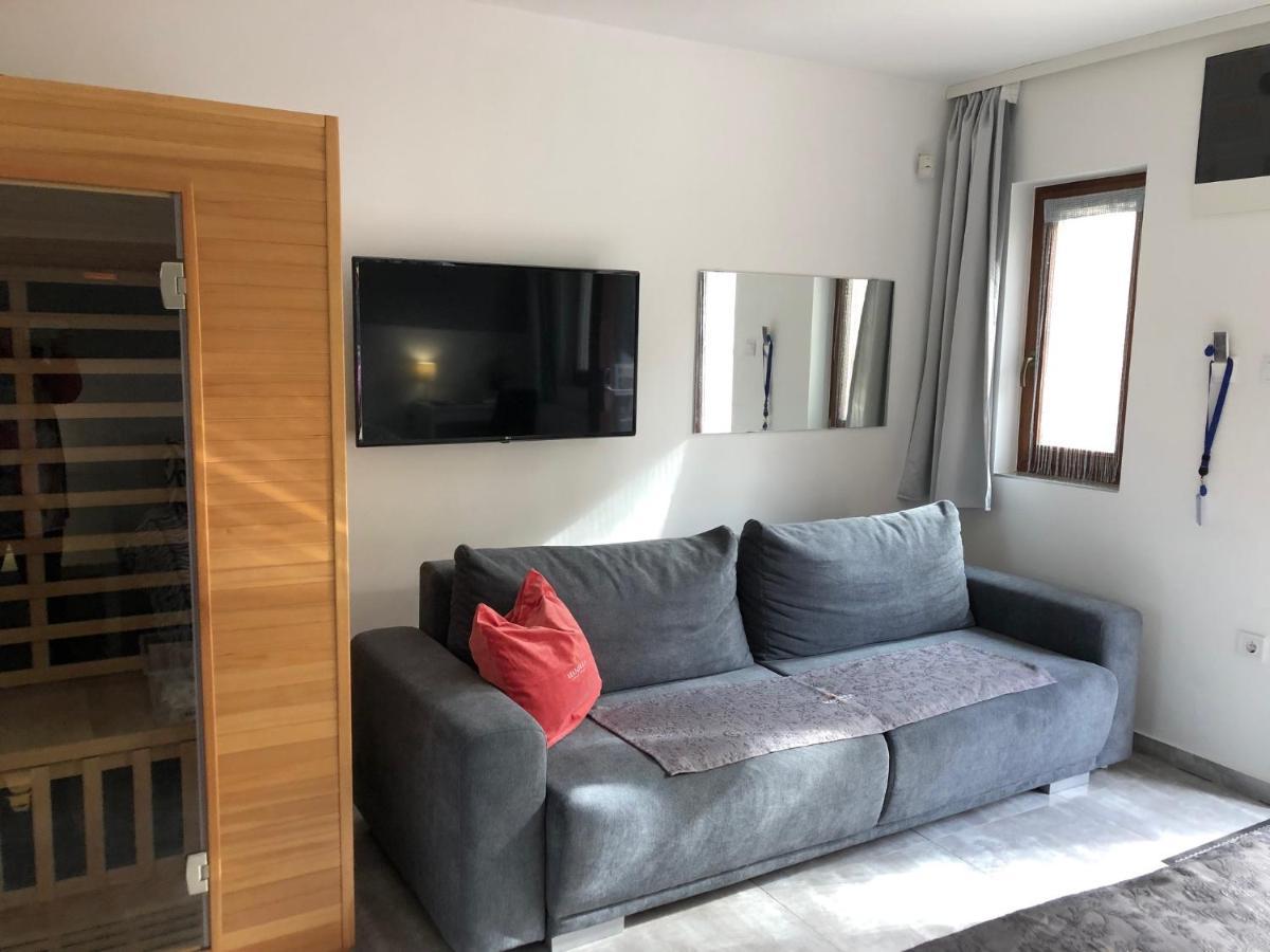Mandula Apartman Cegled Exterior photo