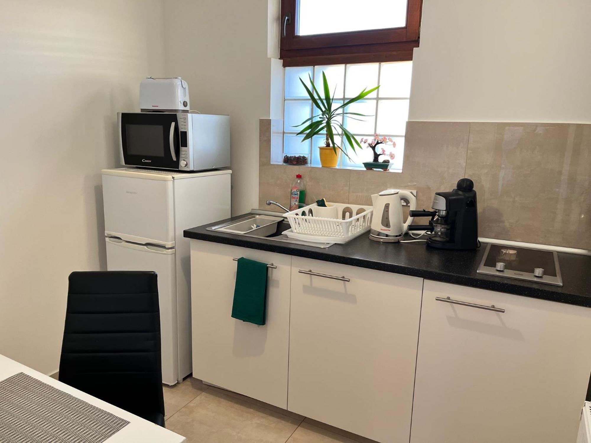Mandula Apartman Cegled Exterior photo