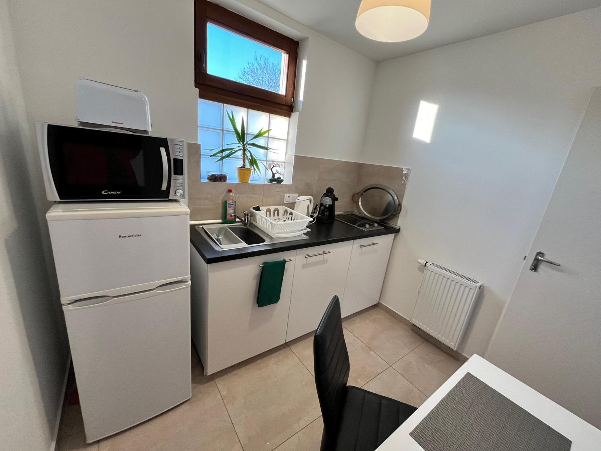 Mandula Apartman Cegled Exterior photo